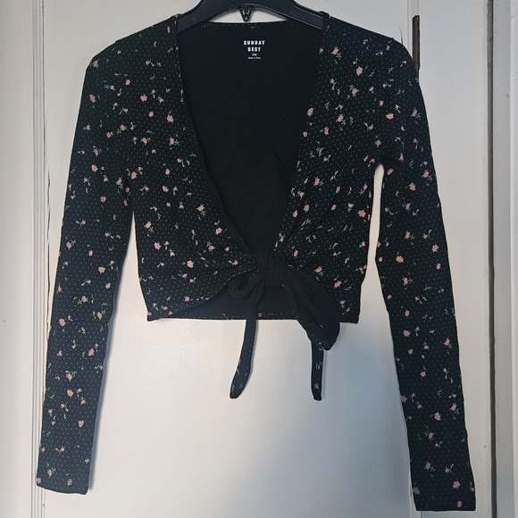 SUNDAY BEST Evelyn Wrap Top Black Pink Floral Long Sleeve Cotton XXS Aritzia - Picture 2 of 7